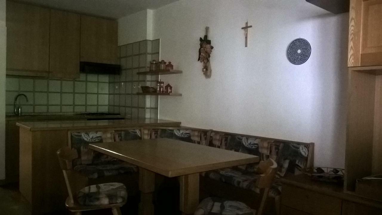 Appartamenti Bernard Sas Canazei Buitenkant foto