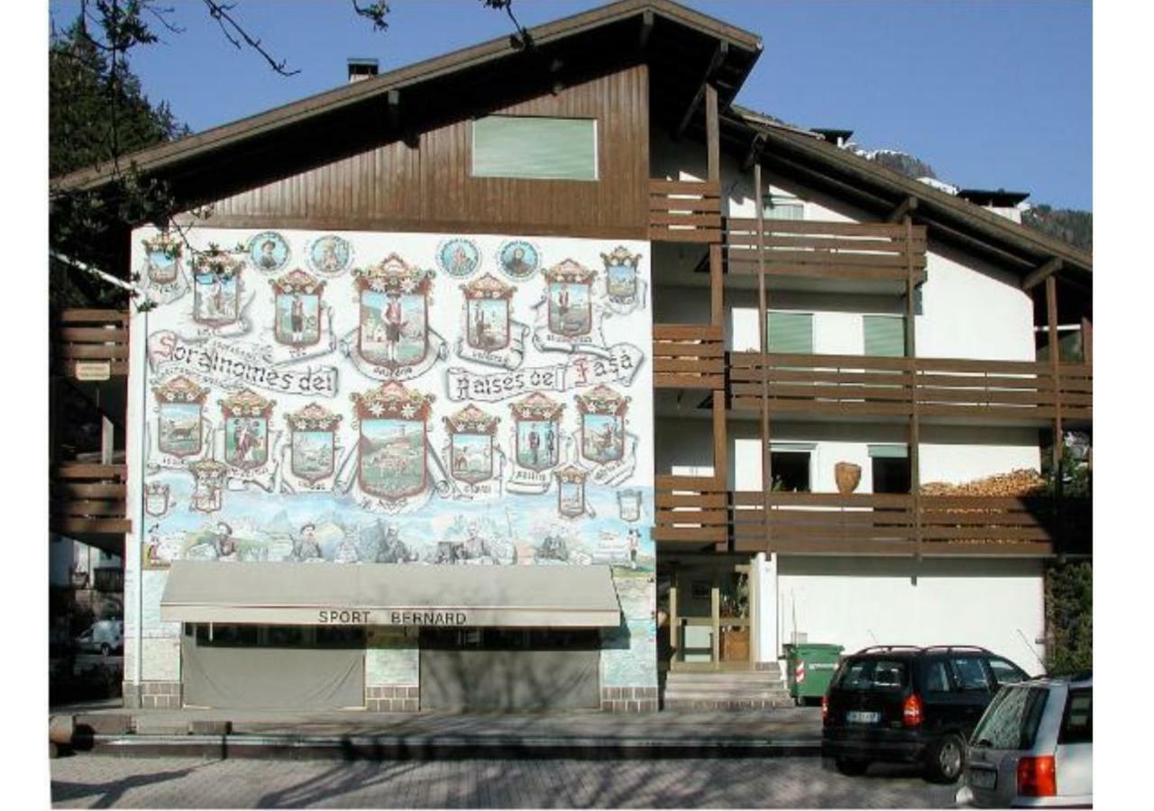 Appartamenti Bernard Sas Canazei Buitenkant foto